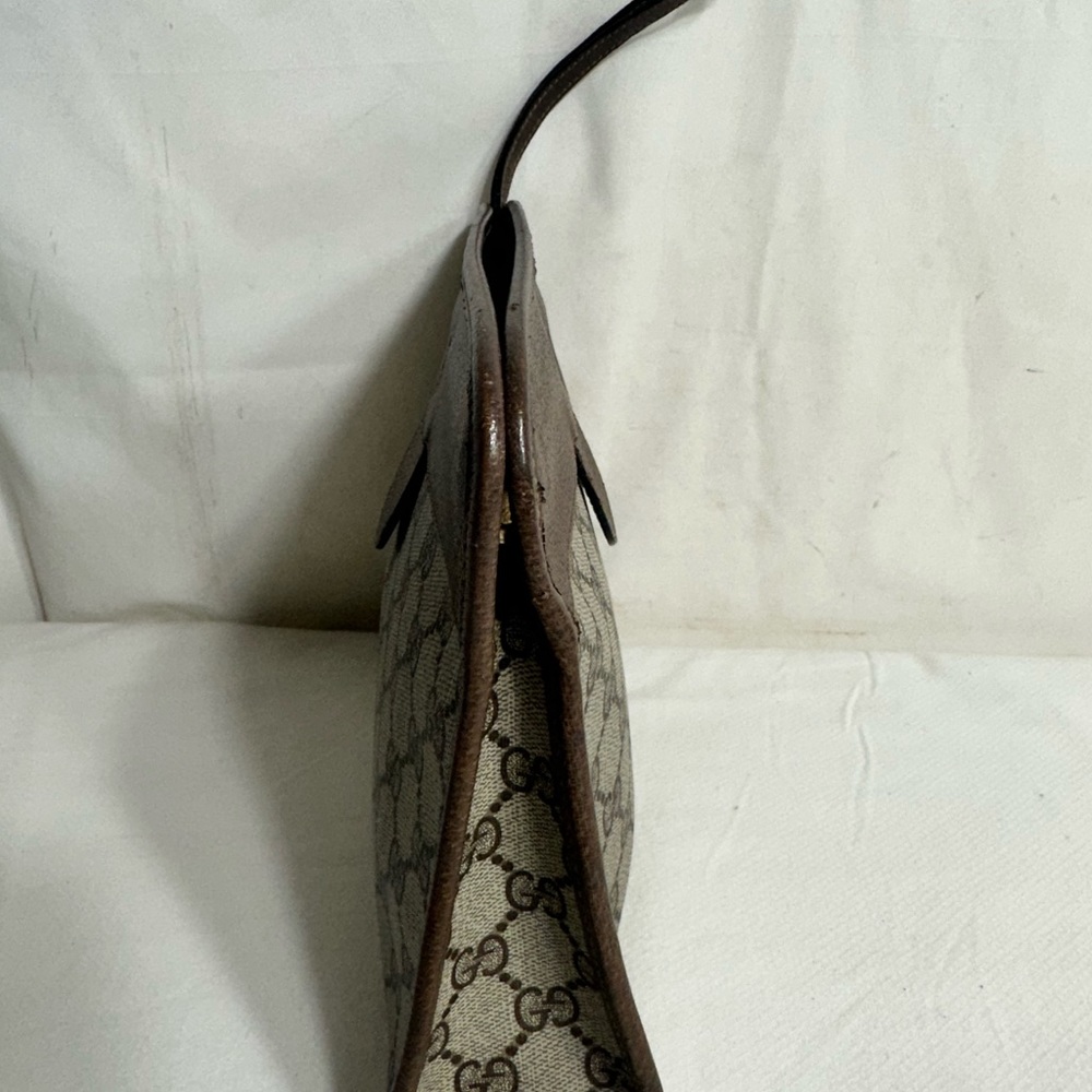 Gucci Clutch Bag - Picture 3 of 11